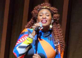 Mumu Fresh performance at Prismatic Arts festival.