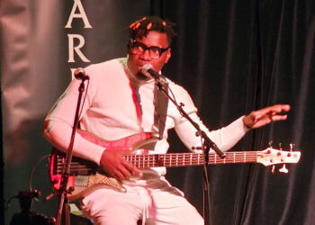Just Wôan: un chanteur camerounais. IKOUM