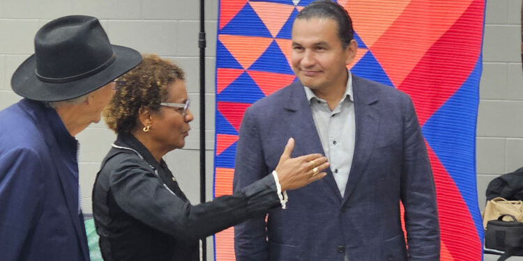 Wab Kinew Manitoba Premier exhibition vistit